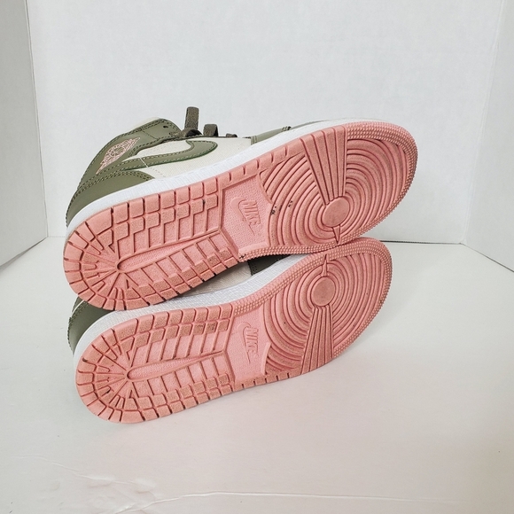 Jordan Olive Green Sneakers - Picture 6 of 6